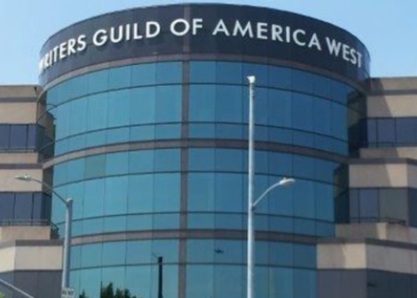 La William Morris fa causa alla Writers Guild of America