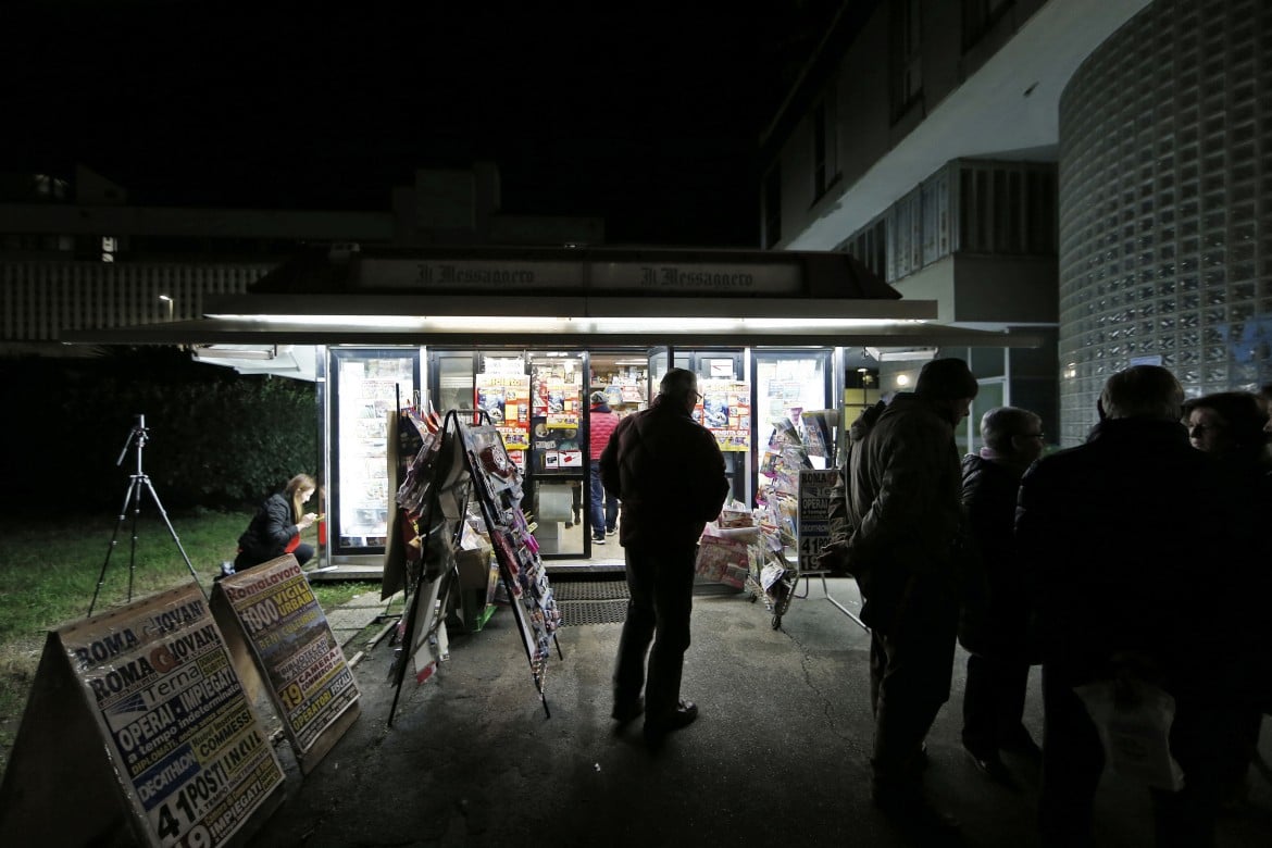 La notte delle edicole, foto LaPresse