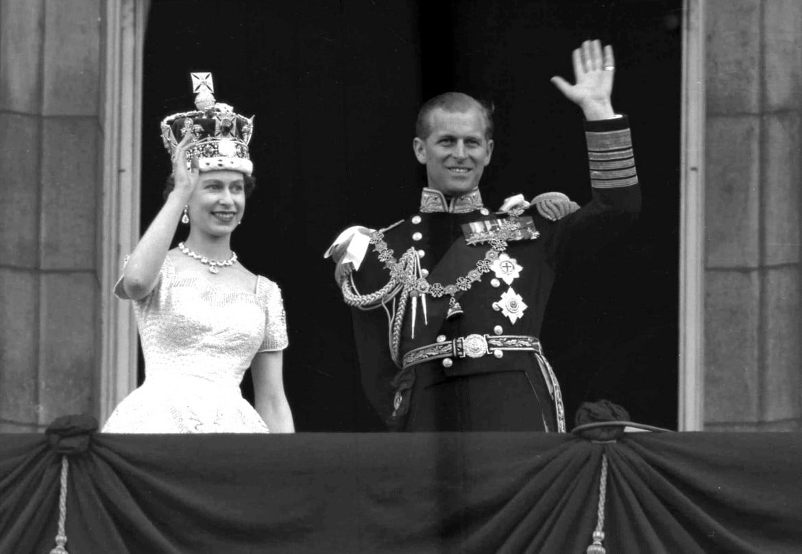 L'incoronazione di Elisabetta II, nel 1953, foto Ap