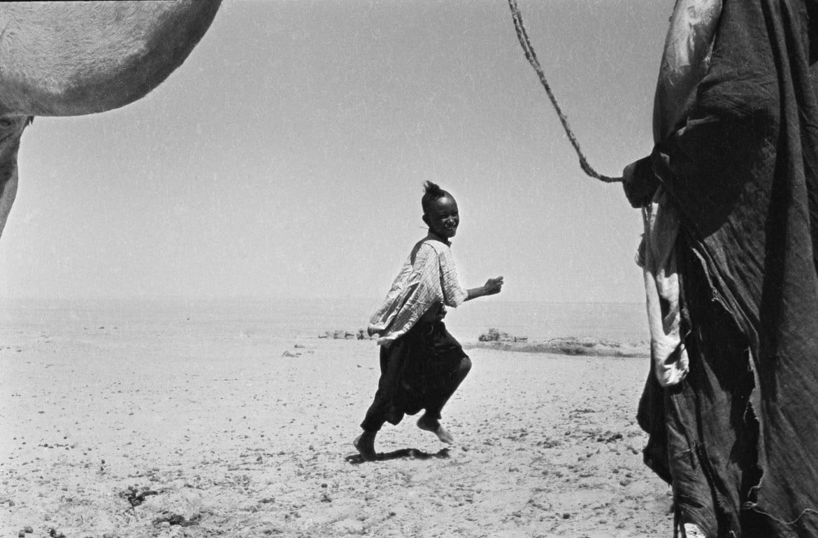 29-mario-dondero-pastori-nomadi-nel-sahara-assamaka-niger-1966