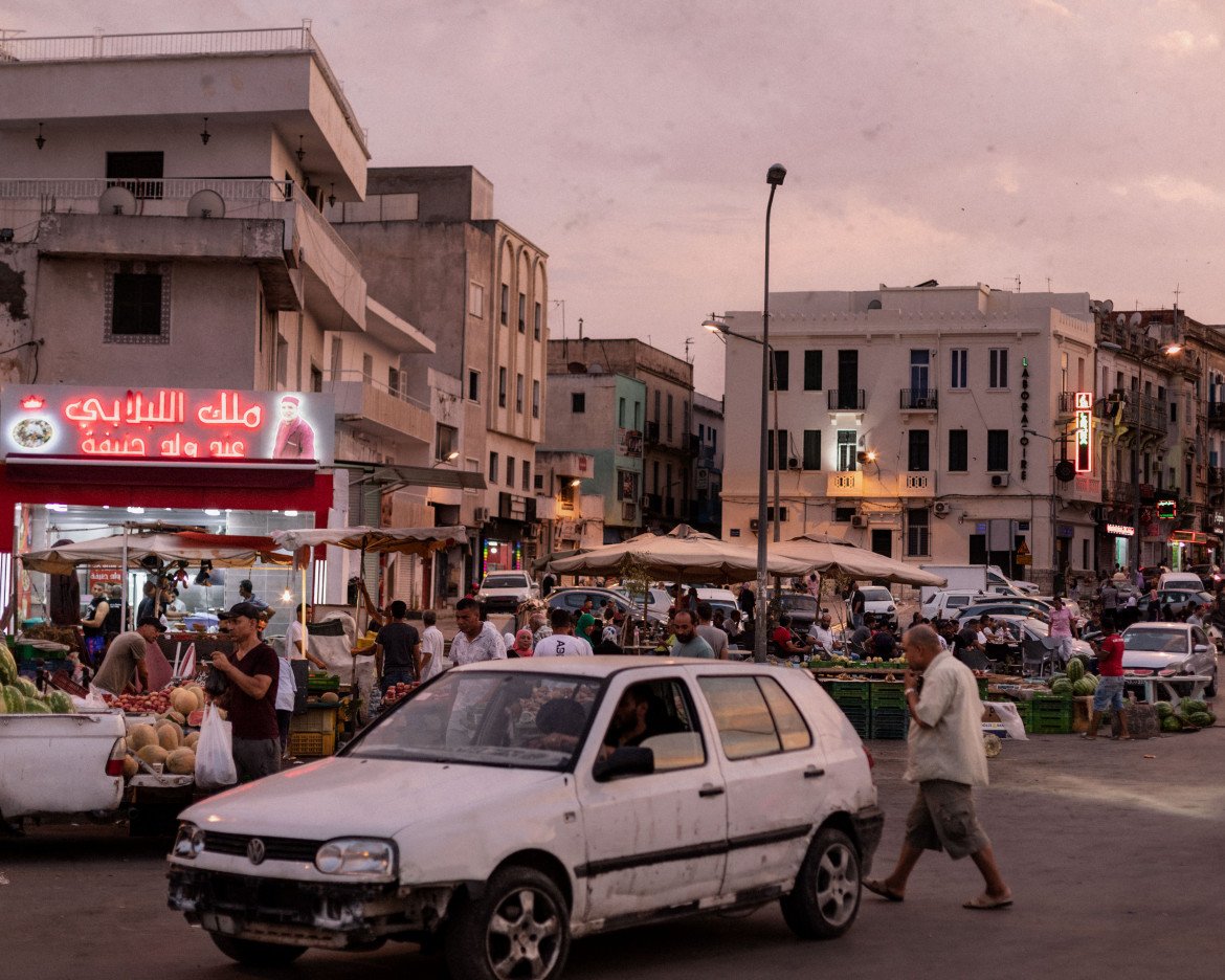 04-mercato-allaperto-di-rue-sidi-el-bechir-a-tunisi-foto-di-giovanni-culmone