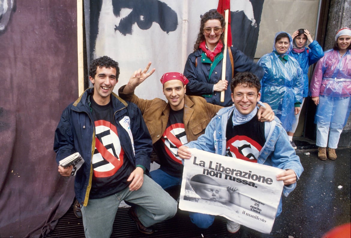 25 aprile 1994. Foto di Dino Fracchia