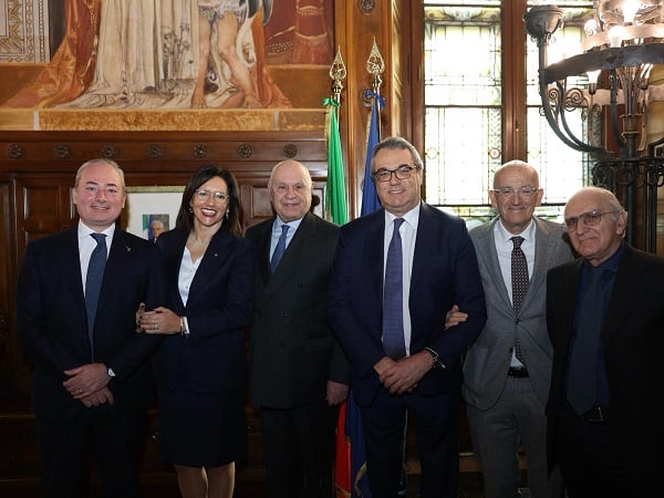 Il ministro di Giustizia Nordio e il Garante dei detenuti D'Ettore (al centro della foto)