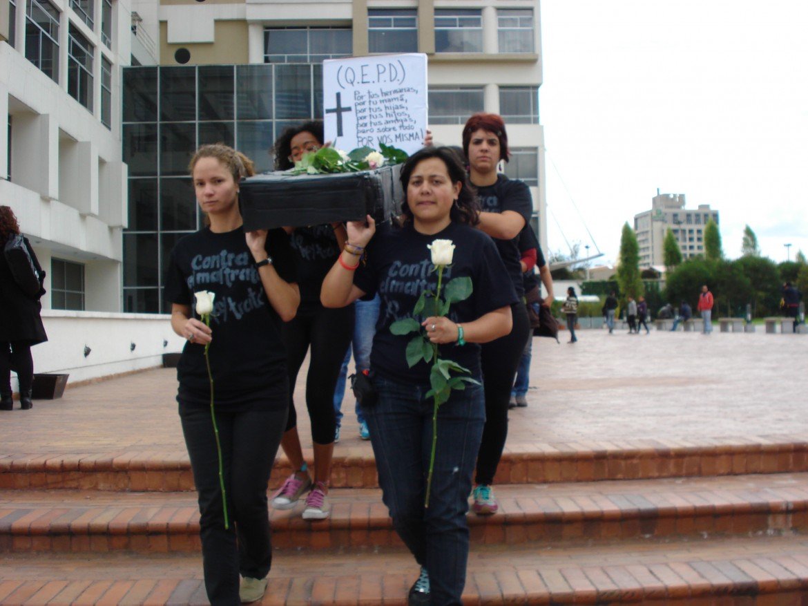 Lotta al “feminicidio” in Ecuador