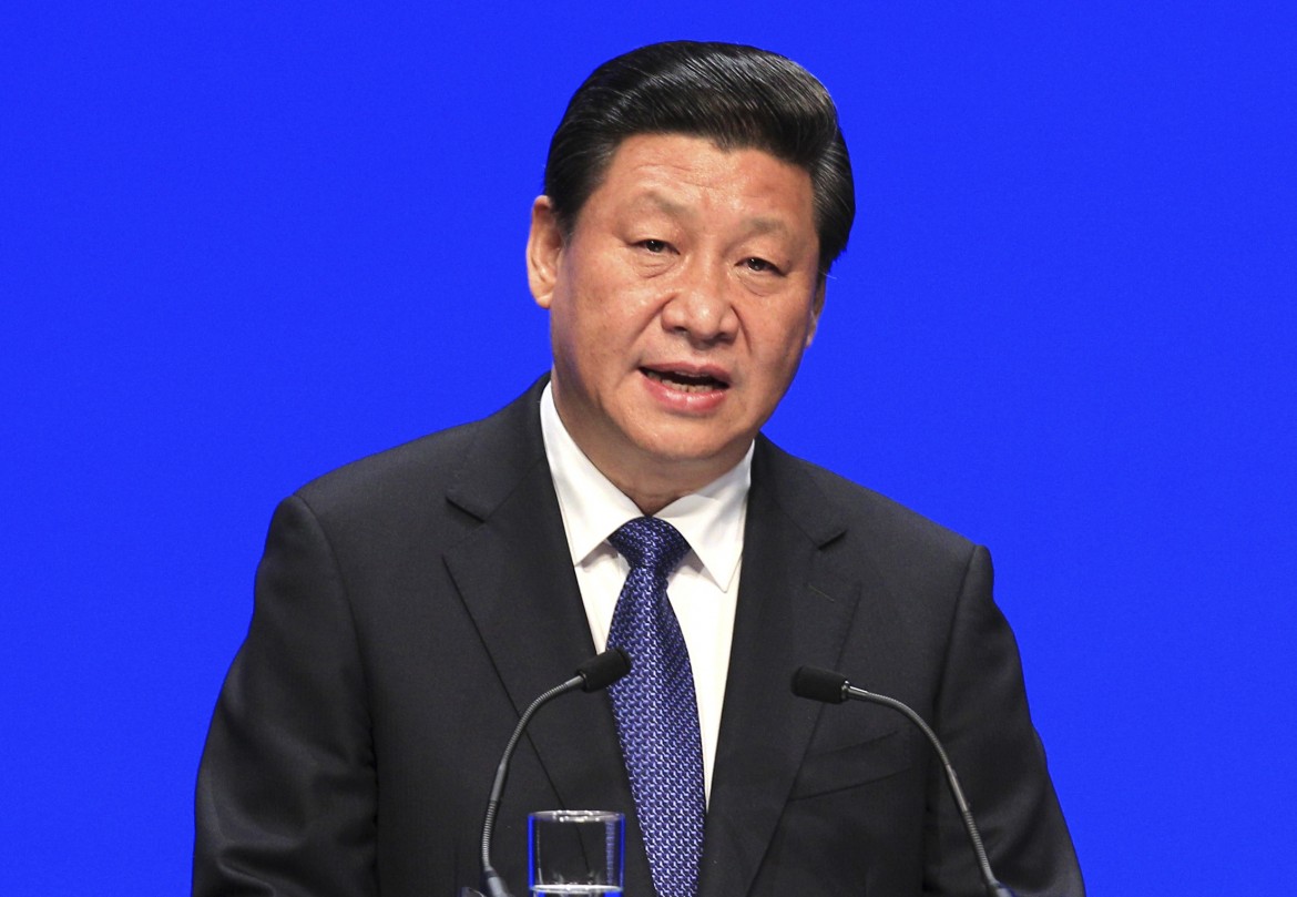 Xi Jinping visita la regione, bomba  alla stazione  dei treni di Urumqi