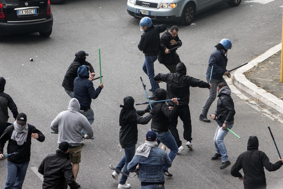 Napolitano: «Intransigenza assoluta contro gli ultras»
