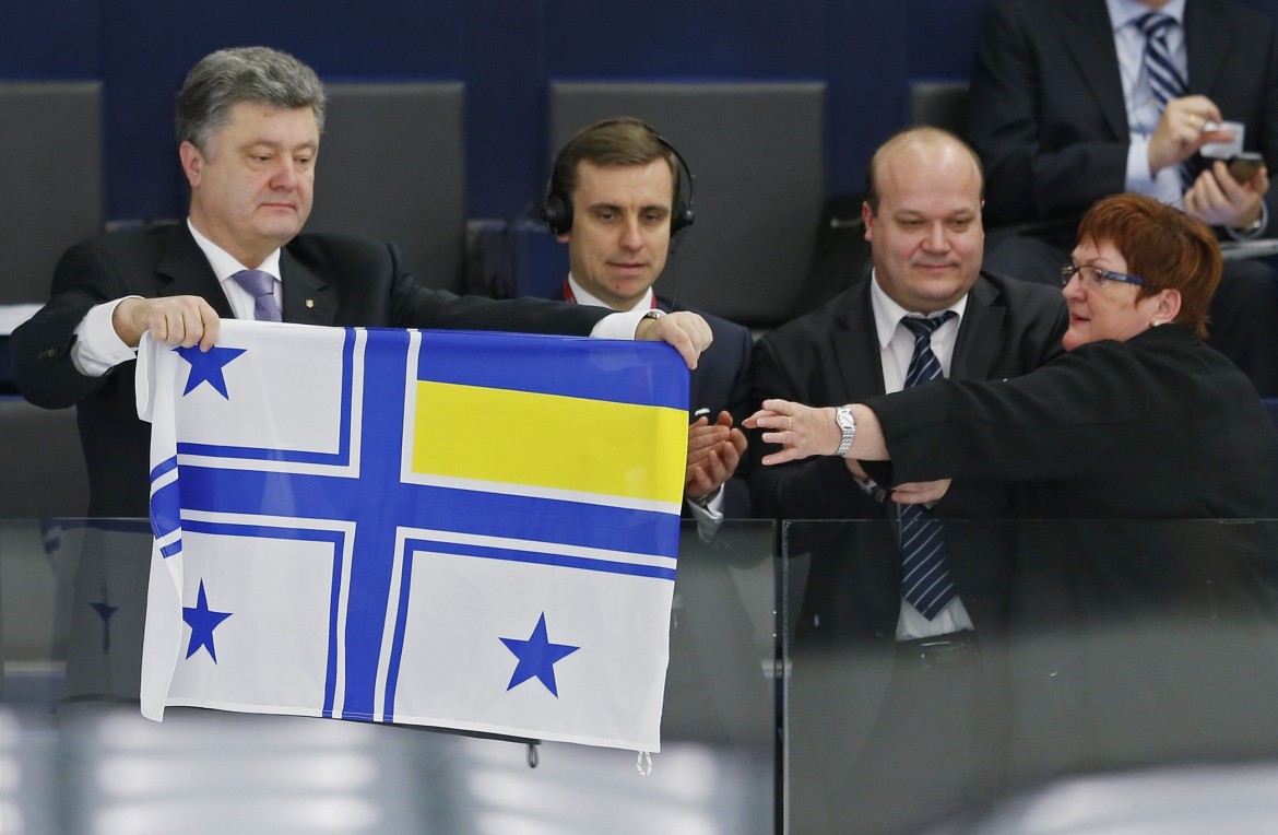 Ucraina, le relazioni pericolose del favorito Poroshenko