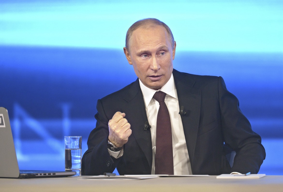Sanzioni, per Putin Kiev neutrale vale una recessione