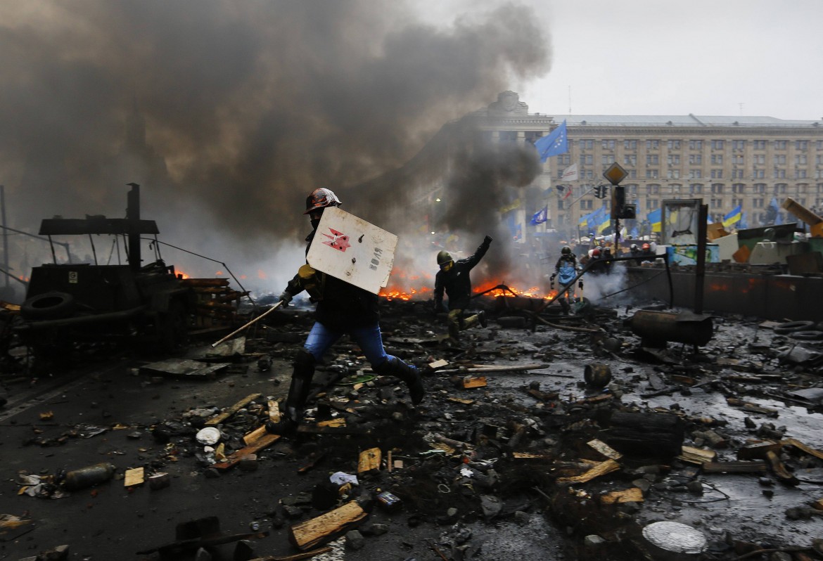 A Kiev è guerra civile
