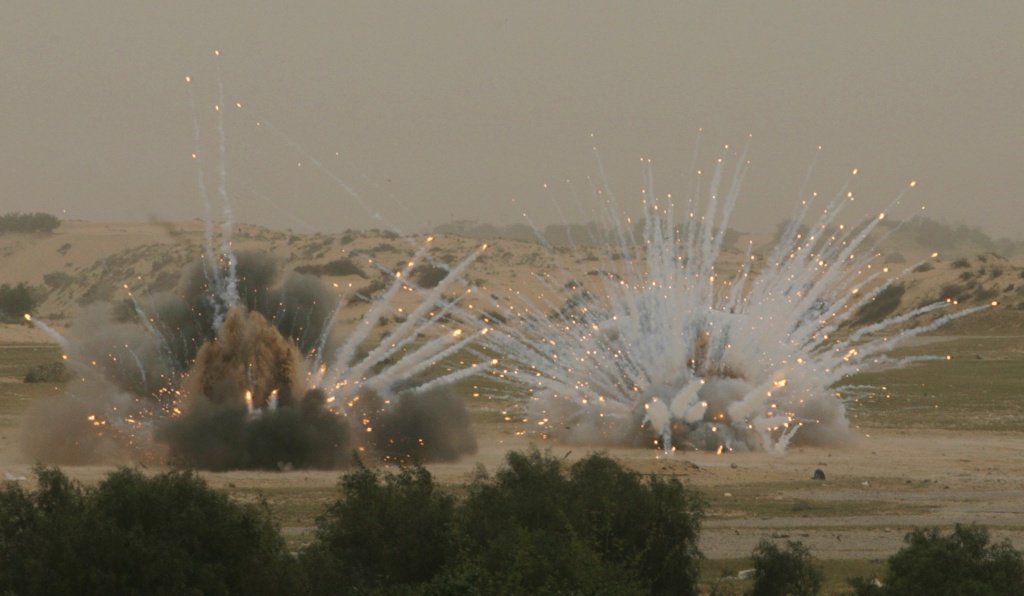 Esercito Israele rinuncia a munizioni con fosforo bianco