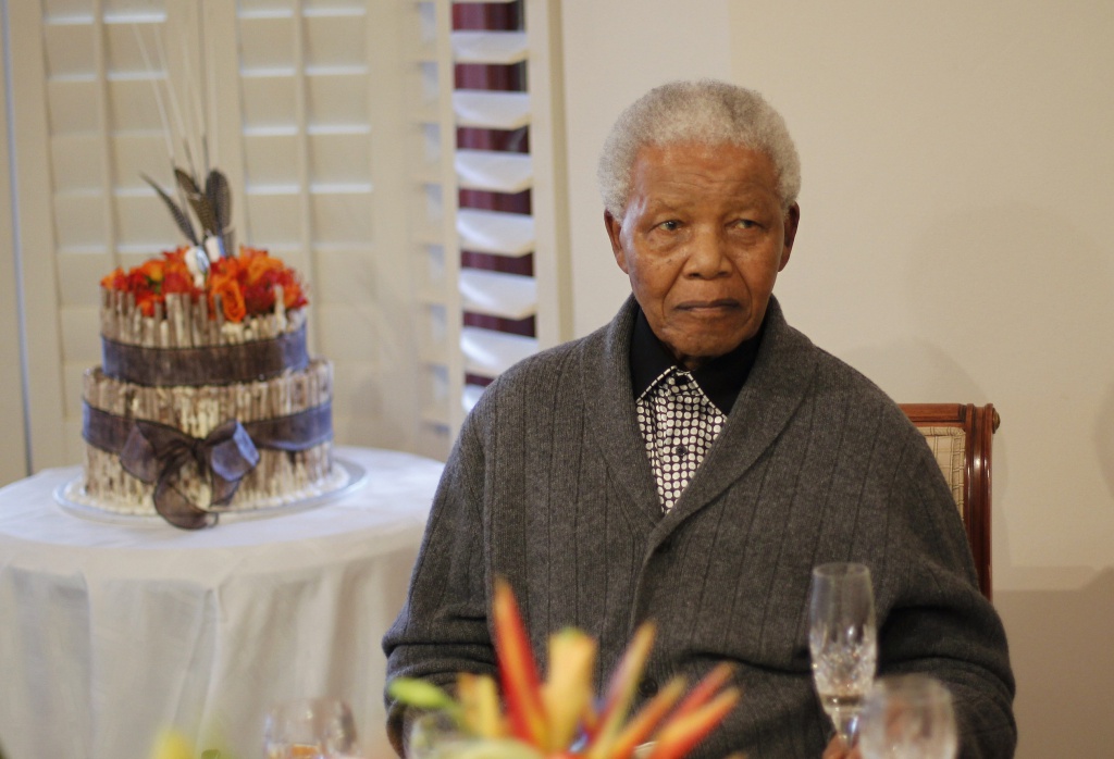 Mandela, il Sudafrica non è pronto a «lasciarlo andare»