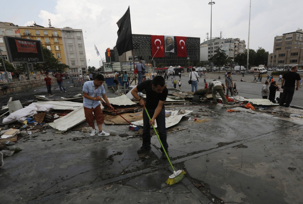 Battaglia per il parco Gezi, Erdogan grida al «complotto»