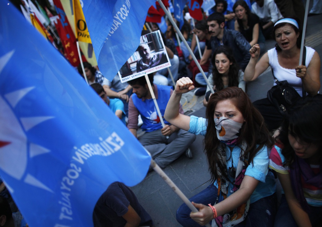 Smirne, Ankara, Mersin, Occupy dilaga in tutte le città e le piazze