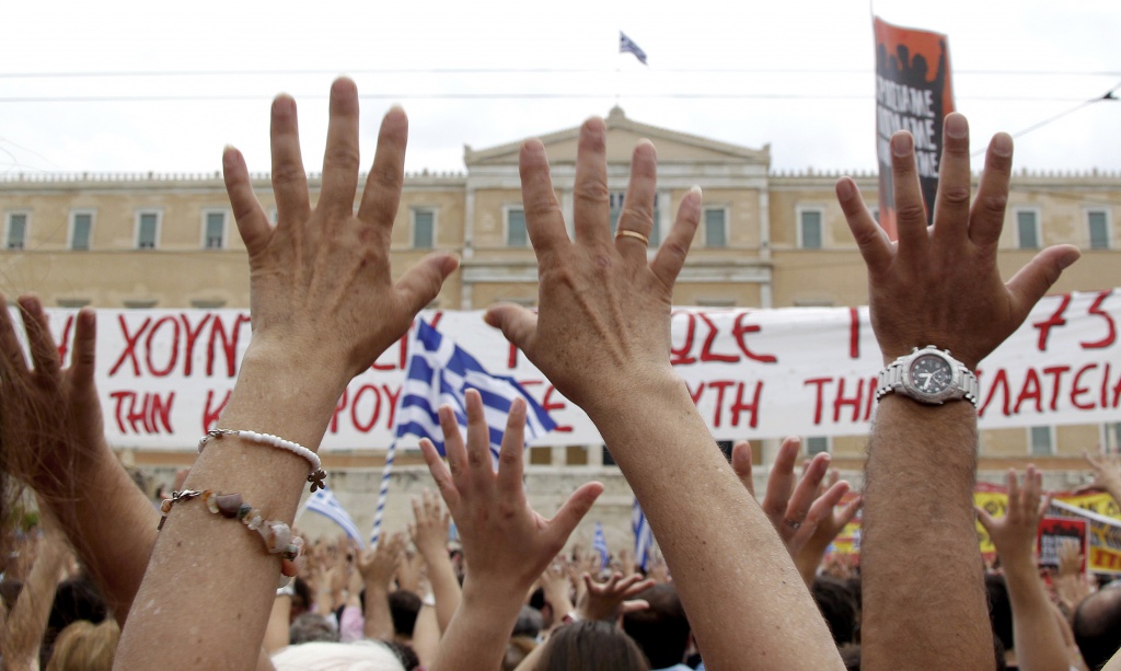 Syriza: «Basta tagli, uniamo la sinistra»