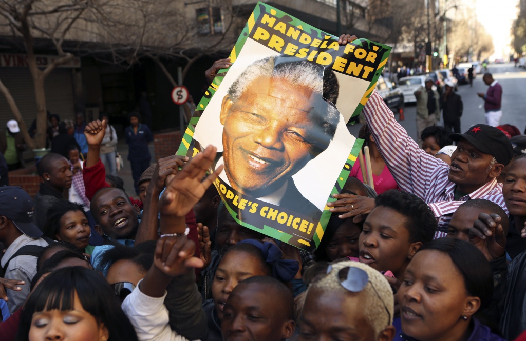Il Sudafrica si stringe intorno a Madiba