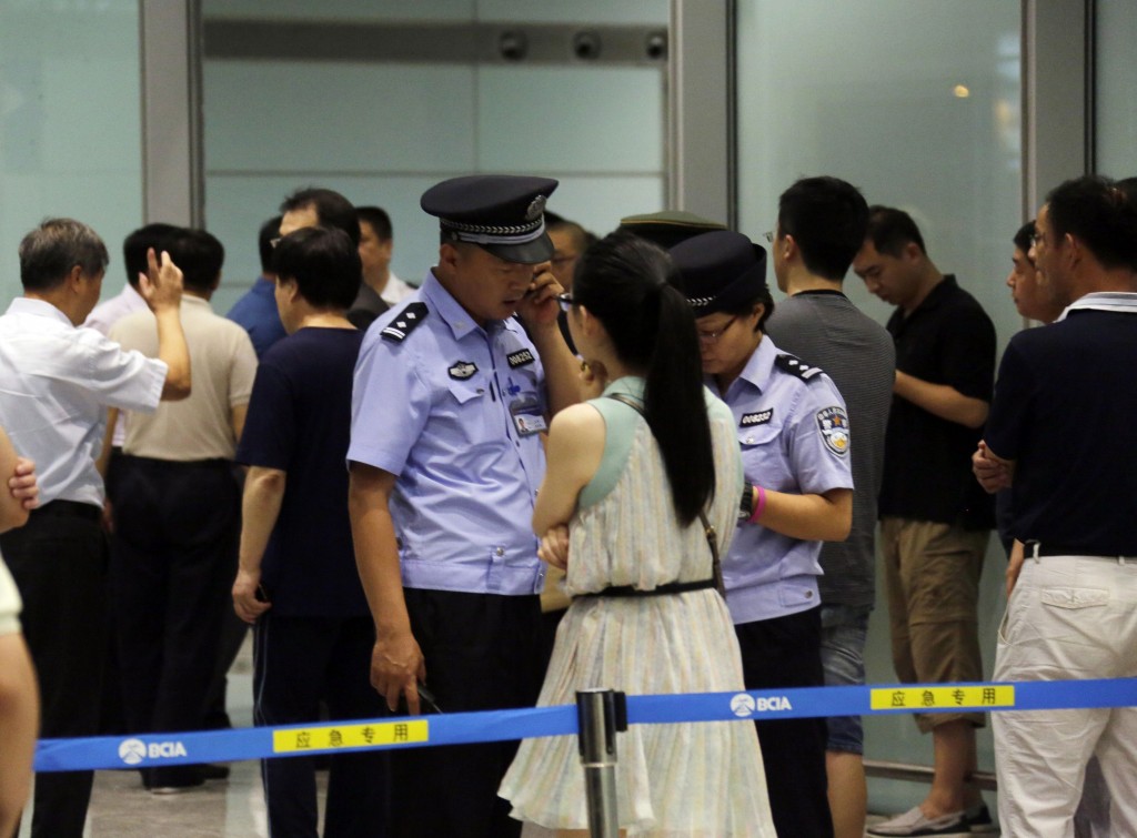 Pechino, bomba all’aeroporto: ferito l’attentatore