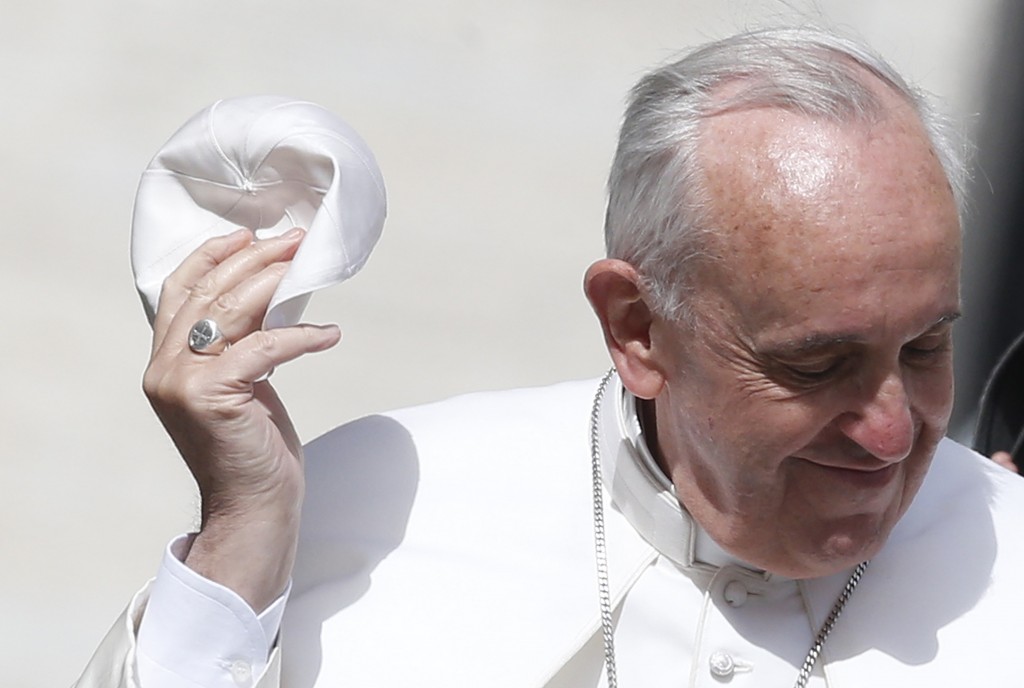 Veglia di pace per le divisioni del papa