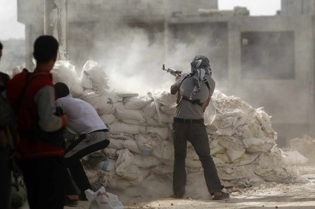 Autobomba a Damasco, i ribelli sequestrano 40 persone