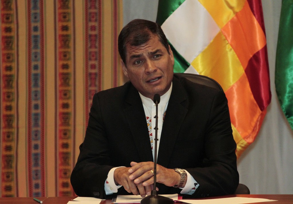 Correa ritira la legge per tassare l’eredità