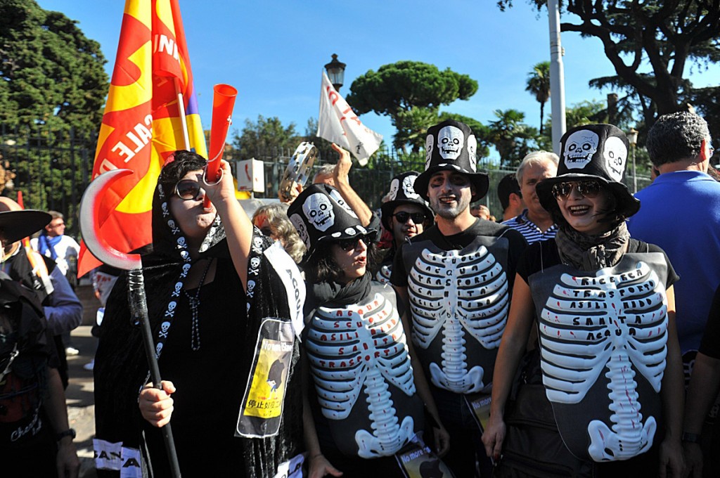 Sindacati di base, in 50 mila contro l’austerità a Roma