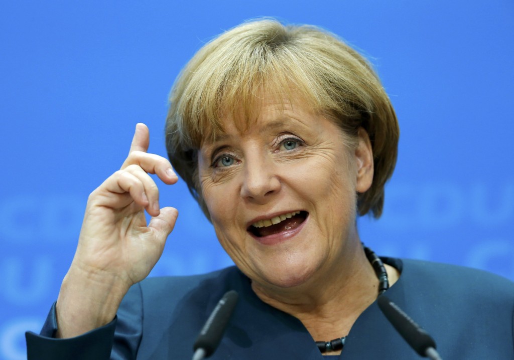 Il doppio gioco di Angela Merkel
