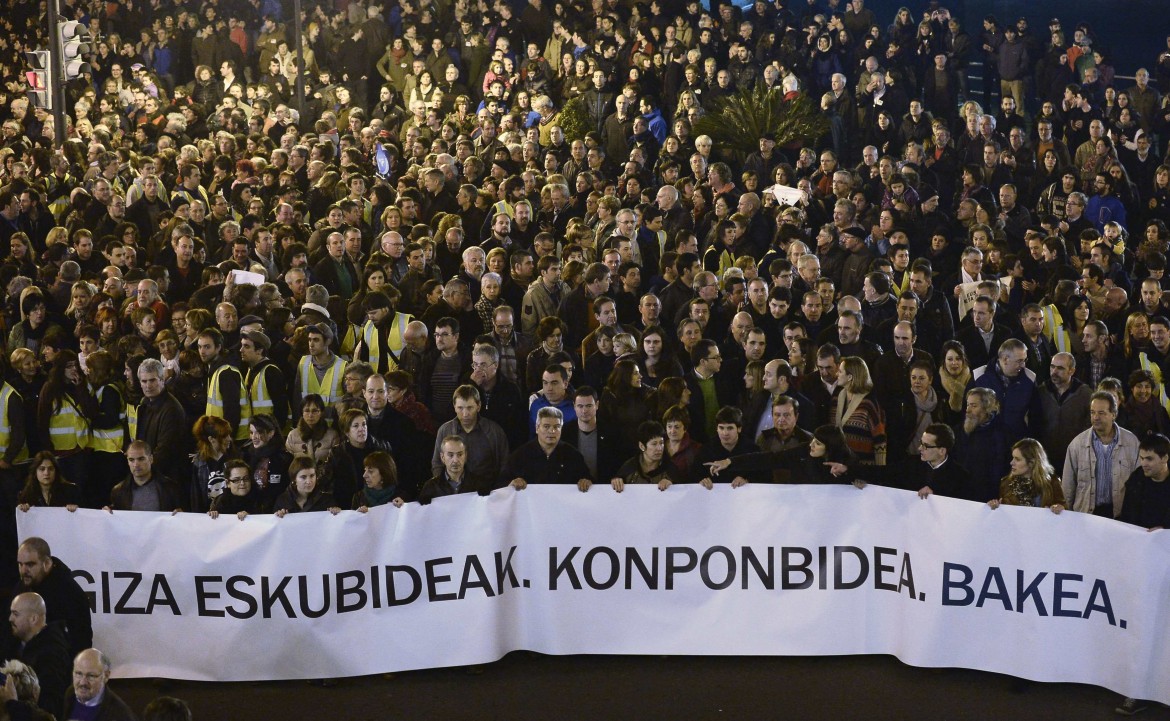 Il movimento basco unito invade le strade di Bilbao