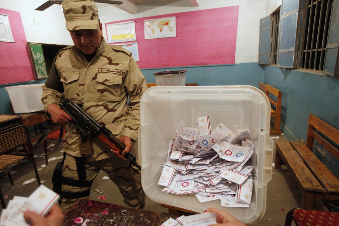Referendum farsa in Egitto, vota il 36%