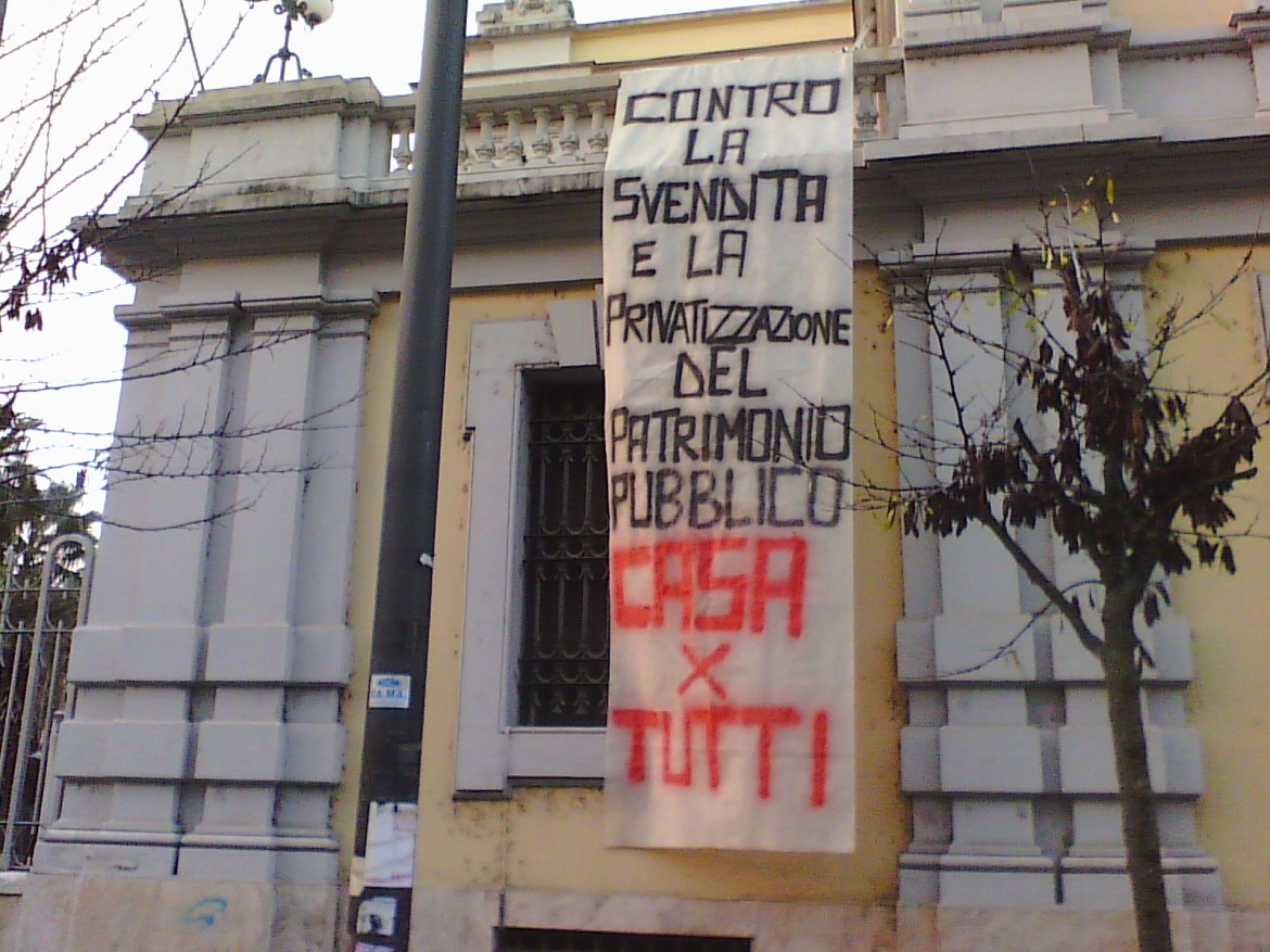 Cosenza: «Prendocasa» occupa la Banca d’Italia
