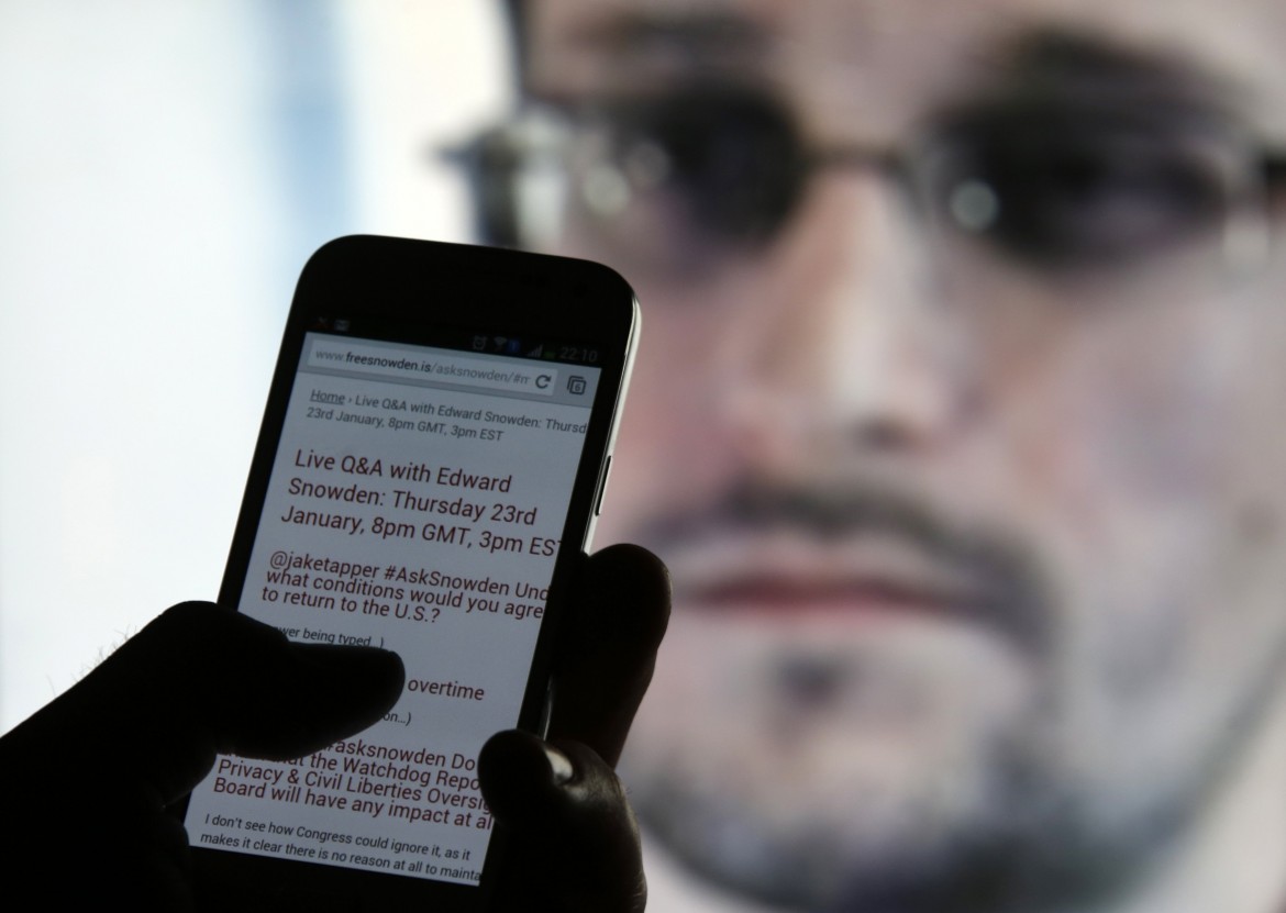 Due politici norvegesi: il Nobel a Snowden