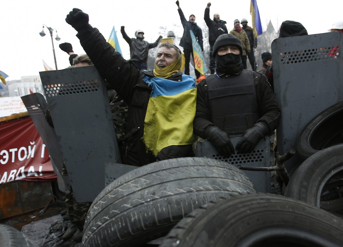 Kiev, amnistia sotto condizione