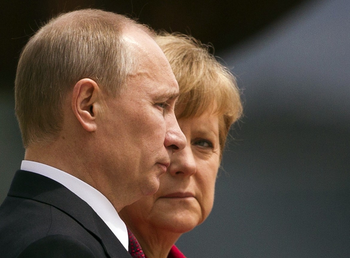 Merkel da Putin: più di Ucraina e diritti, a Berlino interessa il business