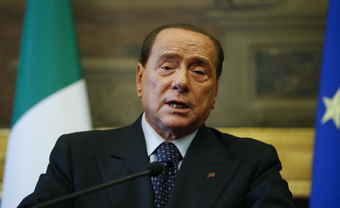 Berlusconi: «Noi fedeli, Renzi pensi al Pd»