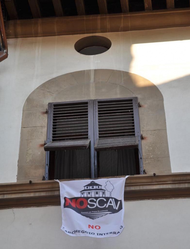 Firenze, la campagna No Scav contro il parcheggio interrato di piazza Brunelleschi