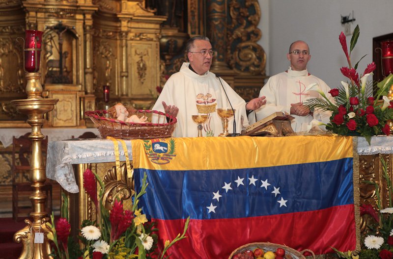 Padre Numa, il gesuita bolivariano