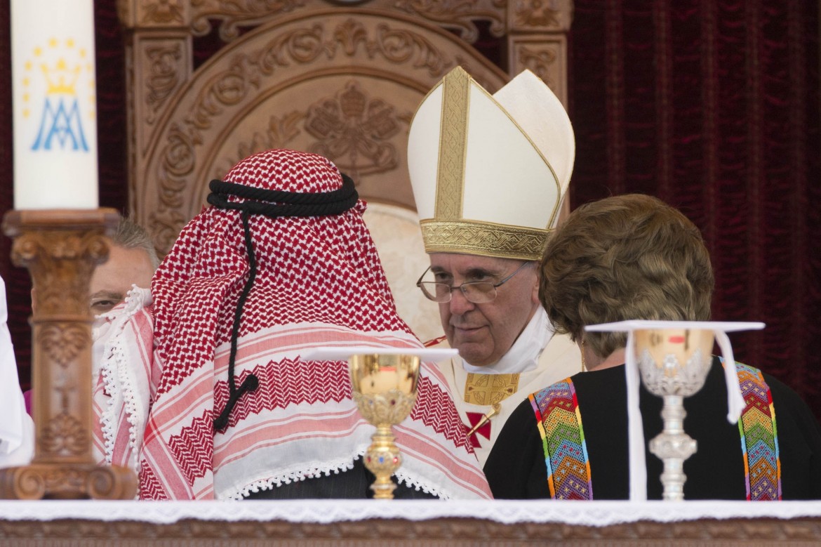 Papa Francesco: «Per la Siria soluzione negoziata, basta guerra»