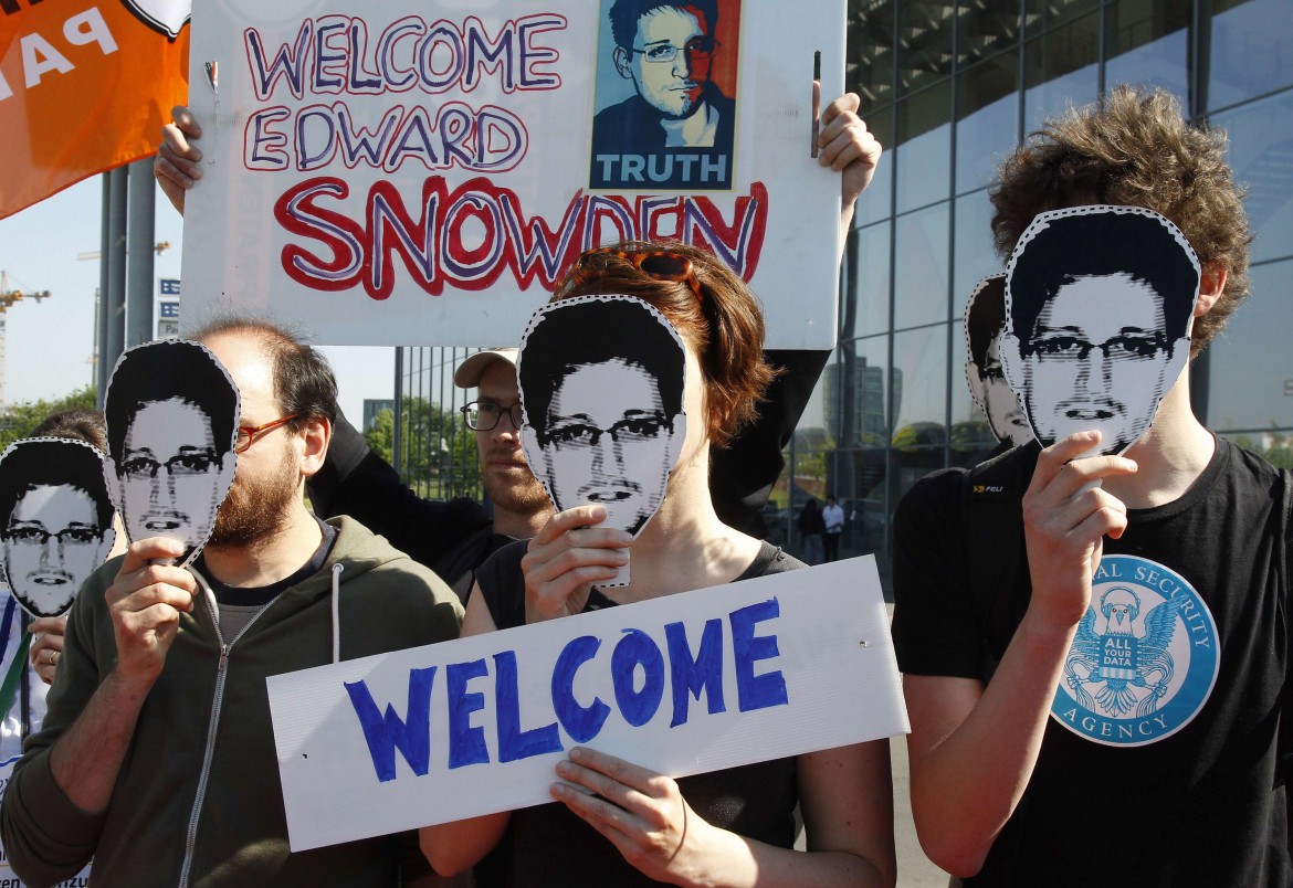 Snowden: «Adesso parlo io»