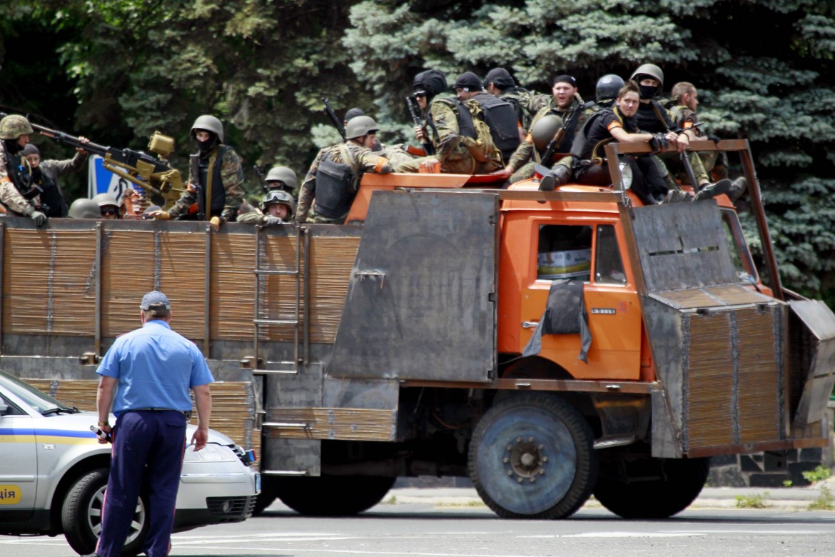 Kiev riconquista Mariupol,  cinque vittime tra gli insorti