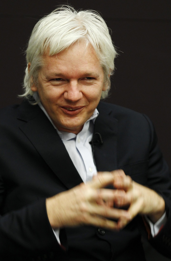 Gli avvocati di Julian Assange chiedono la libertà alla Svezia