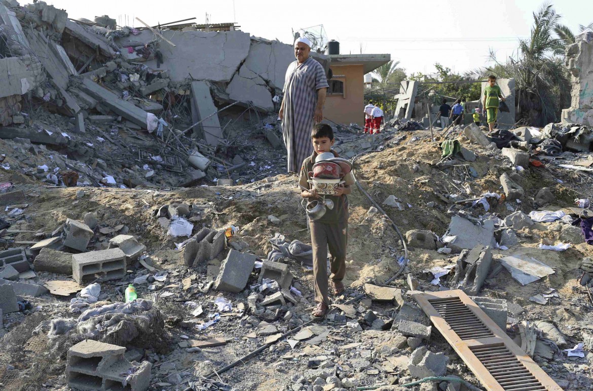 La brutalità israeliana attende la reazione della resistenza di Gaza