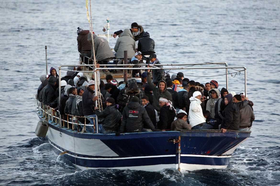 Canale di Sicilia, altri cinque immigrati morti. 40mila accolti