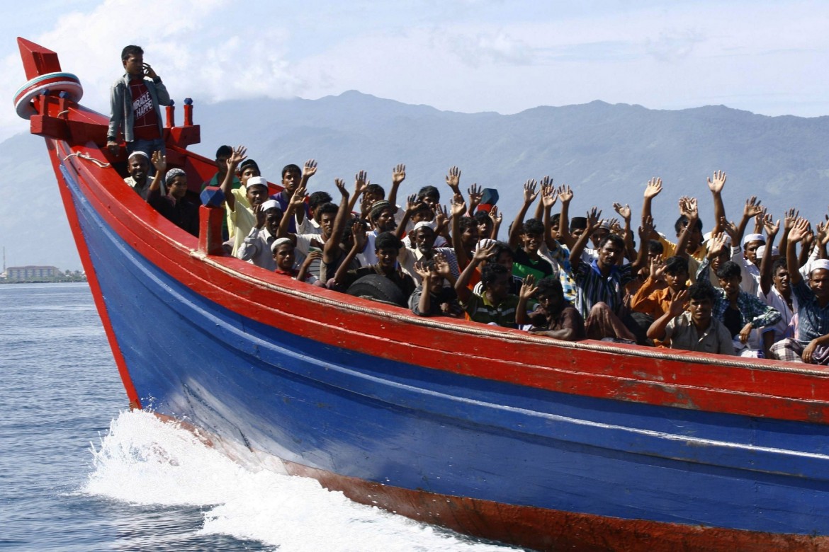 Unhcr: “Nei primi sette mesi del 2014 oltre 800 persone sono morte nel Mediterraneo