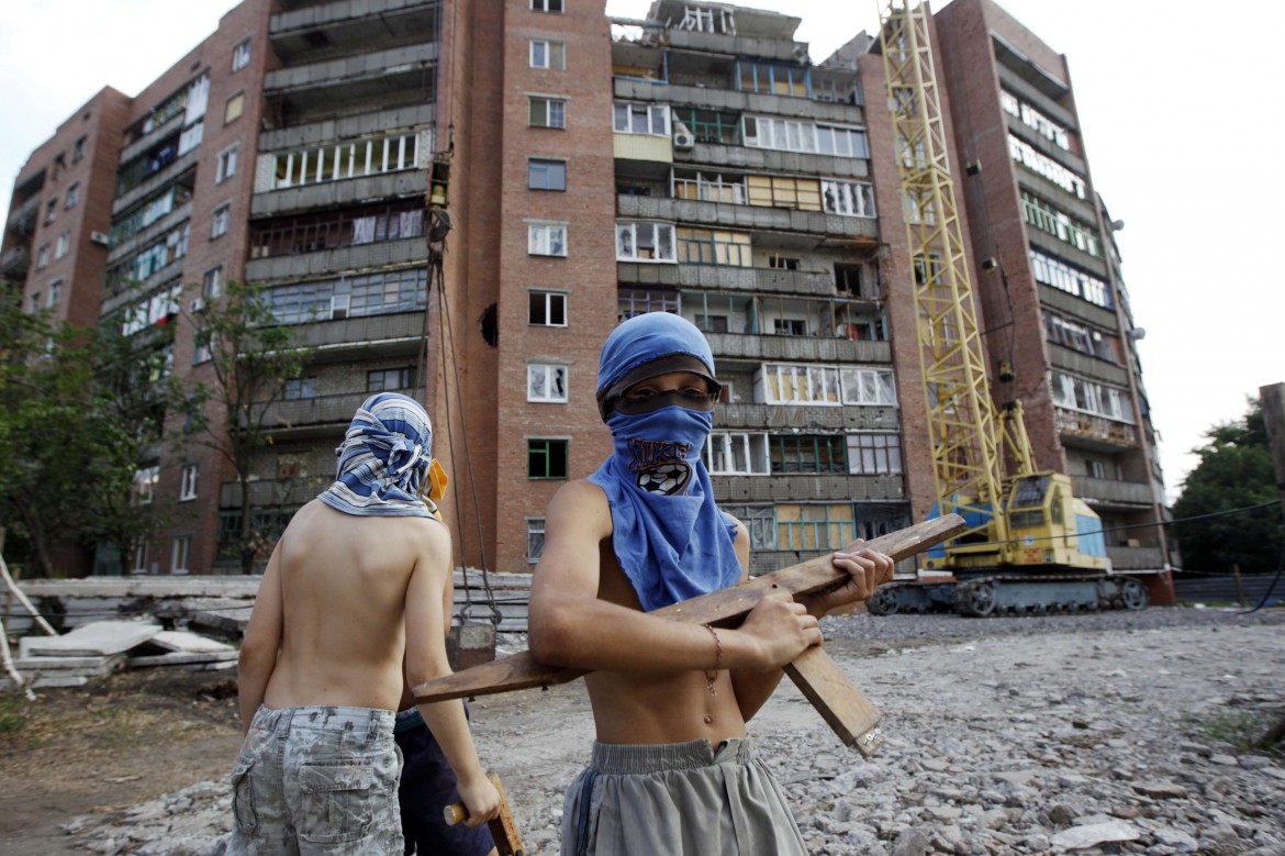 Mosca arresta 5 ufficiali ucraini: «Crimini di guerra»