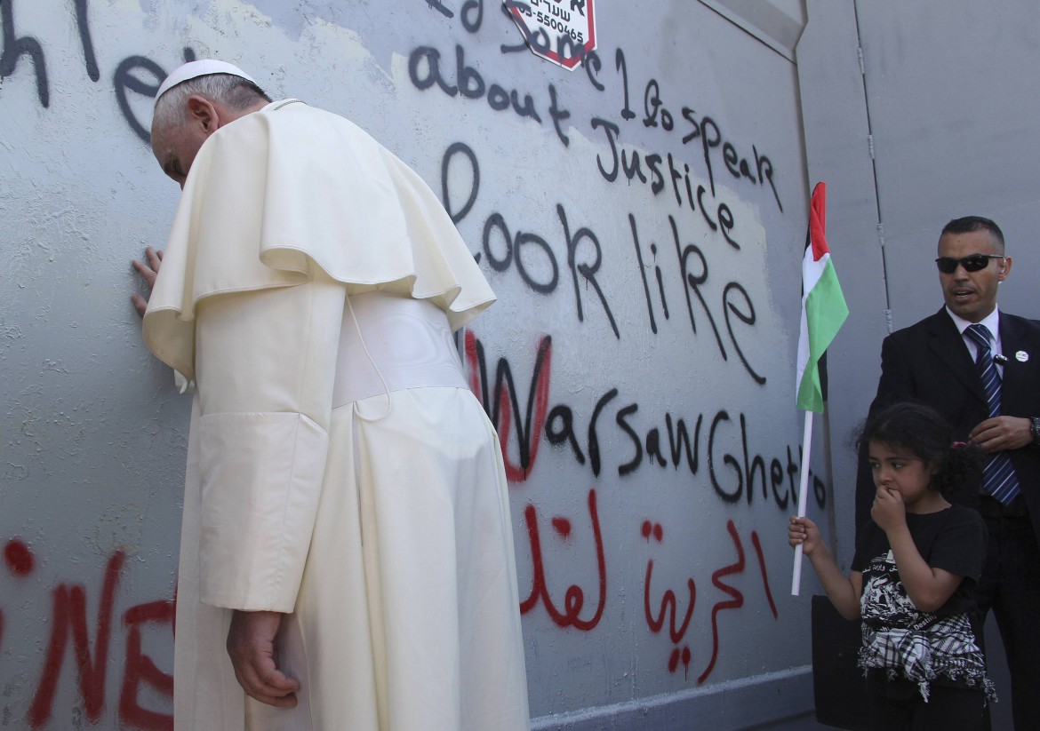 «Caro pontefice, intervenga anche a favore dei palestinesi»