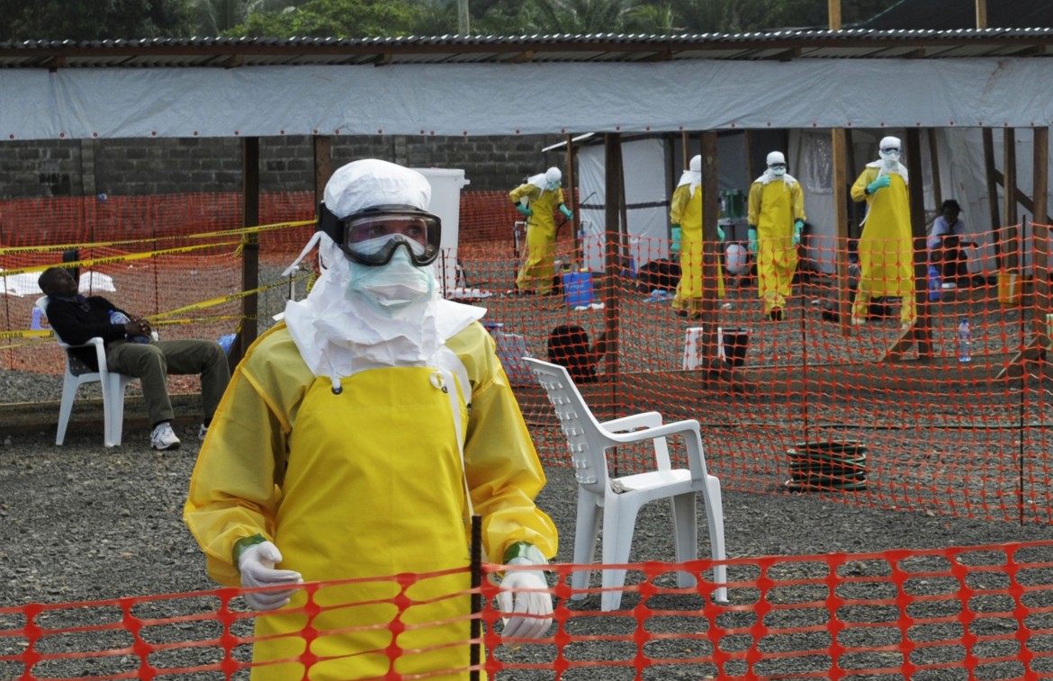 Ebola, massacrati gli 8 membri del team dei soccorritori