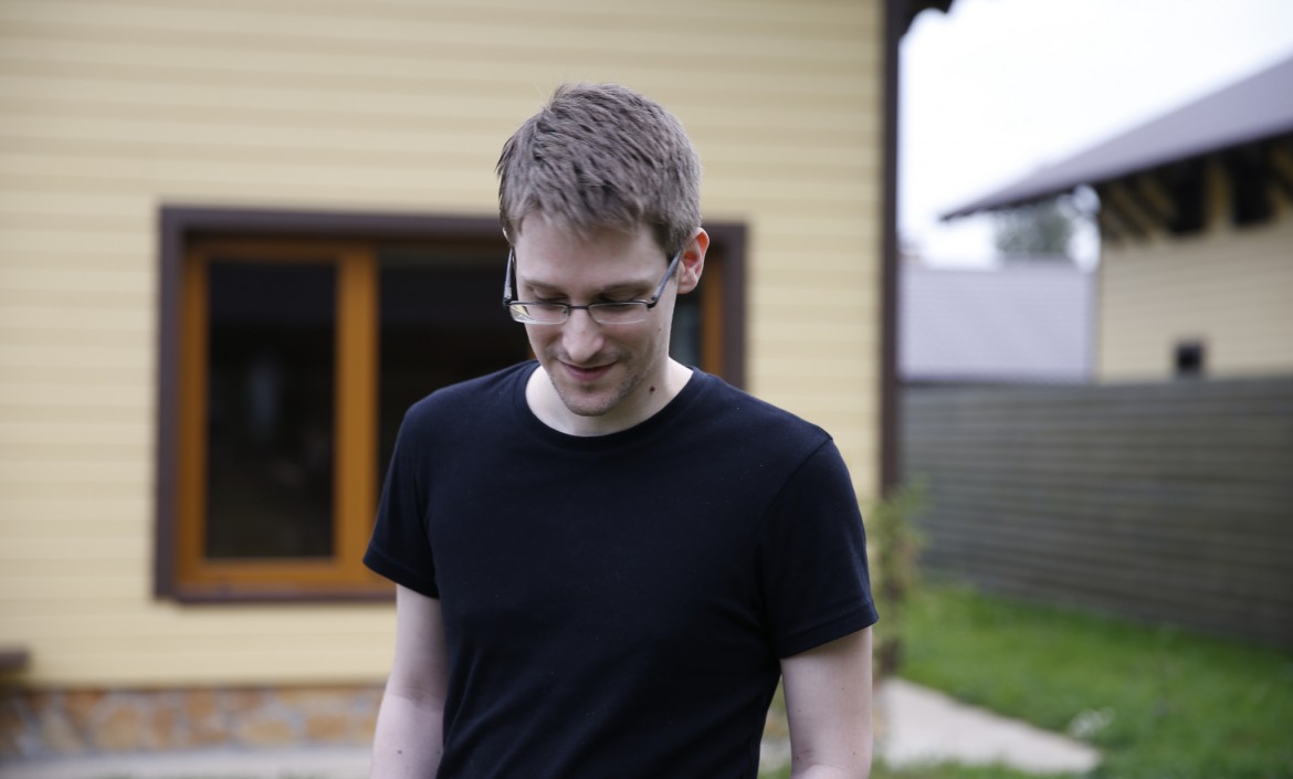 Datagate, Snowden non è più solo