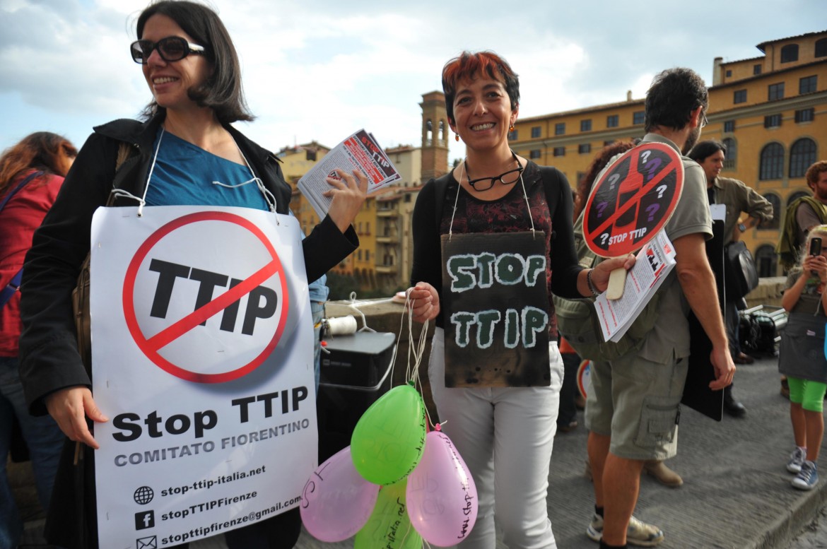 Stop Ttip, giornata globale di azioni contro il trattato transatlantico