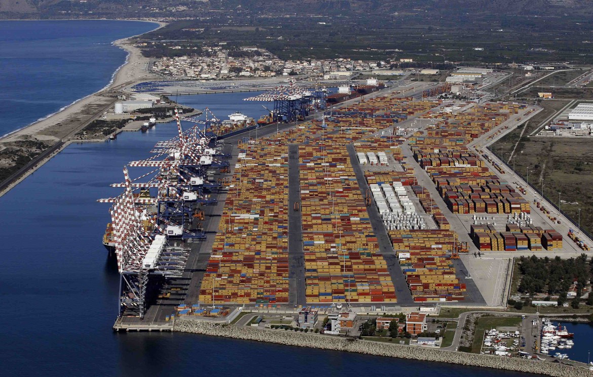 Sul porto di Gioia Tauro la nuova ‘ndrangheta come «impresa»