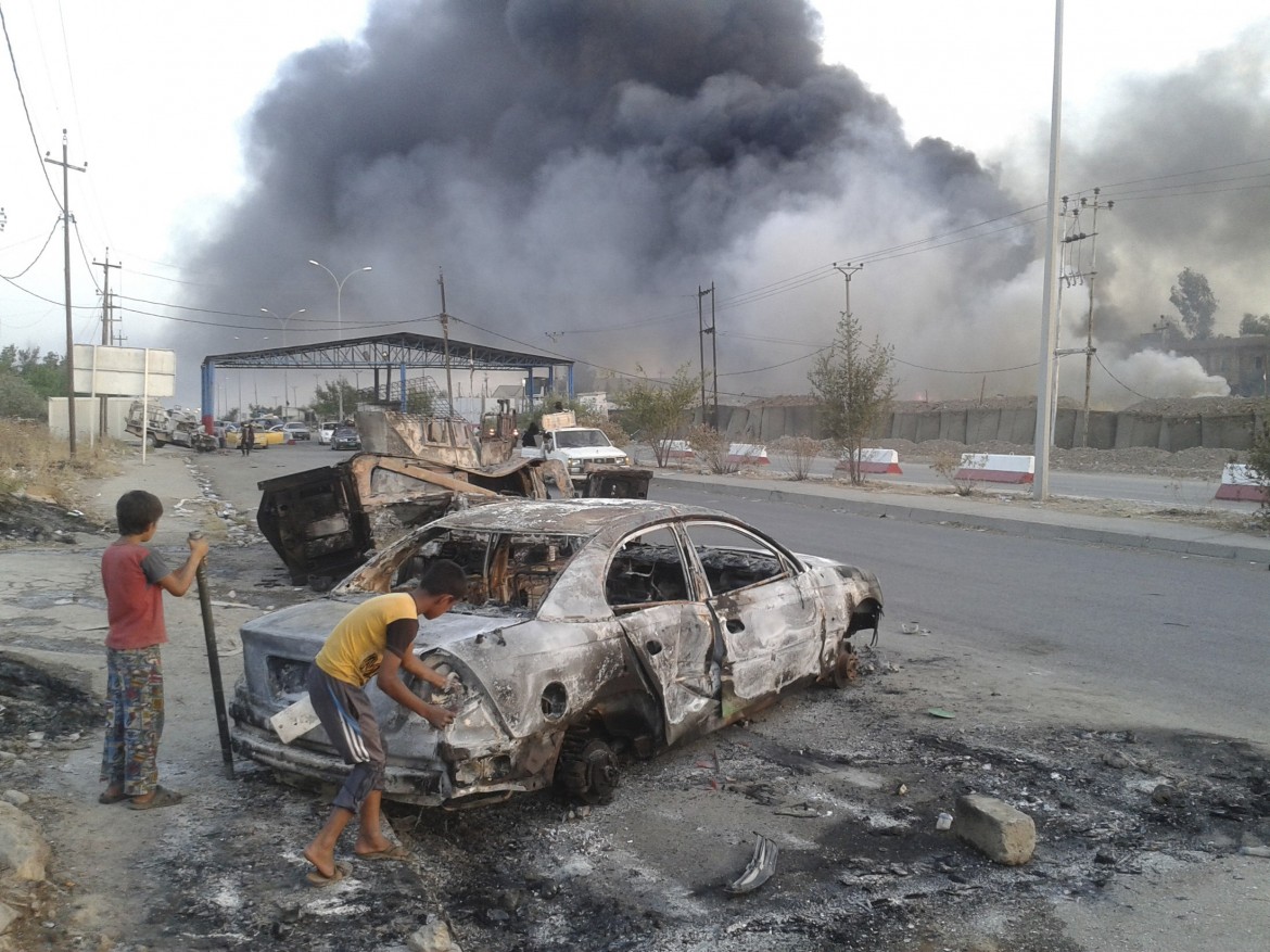 I peshmerga non arrivano: scambio di accuse tra Kobane e Ankara