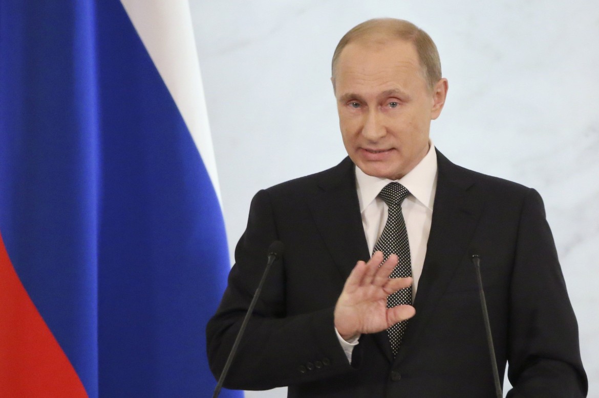 Putin: «Guai a chi tocca la superiorità russa»