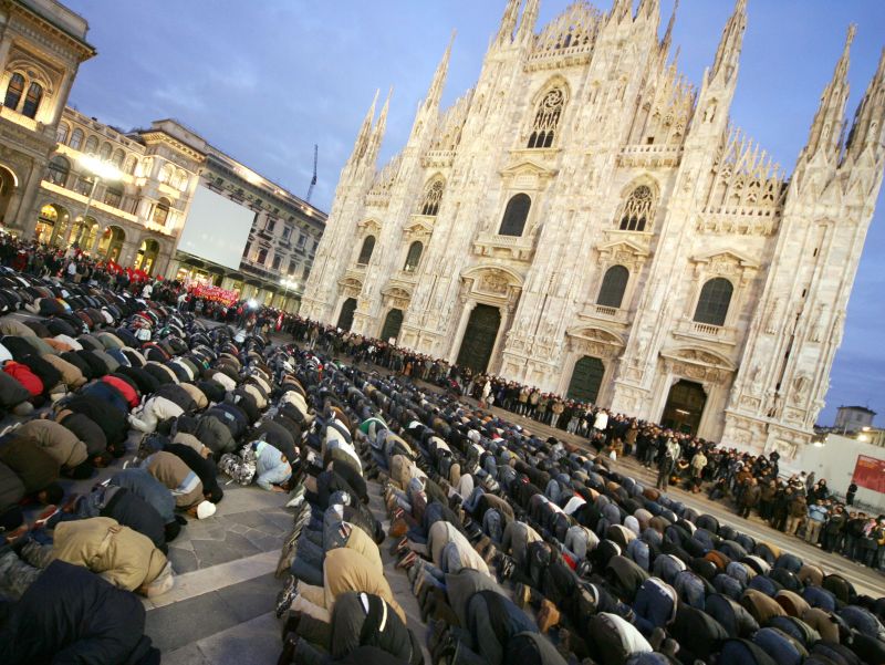 Milano, un bando per costruire tre luoghi di culto